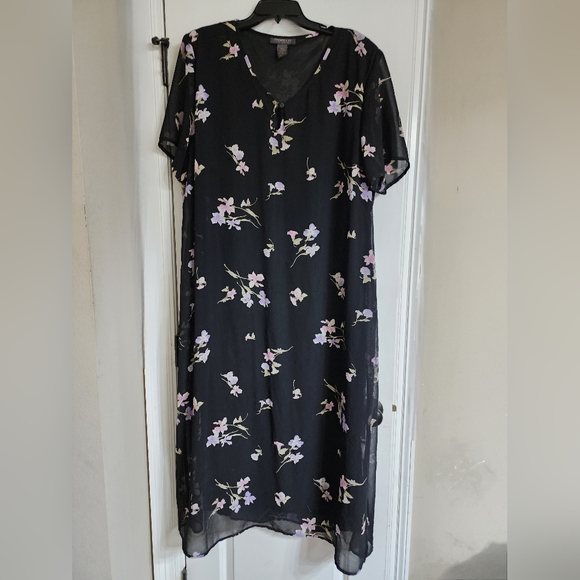 Lane Bryant Dresses & Skirts - Lane Bryant Black Maxi Dress with Lavender Floral